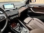 BMW X1 sDrive20i 192 PK Org.NL! / HUD / Naiv Pro / Keyless / Afn. Trekhaak / Camera / Leder / Stoelverwarming / LED / 18'' LMV