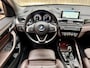 BMW X1 sDrive20i 192 PK Org.NL! / HUD / Naiv Pro / Keyless / Afn. Trekhaak / Camera / Leder / Stoelverwarming / LED / 18'' LMV
