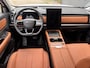 Jaecoo 7 1.5 GDI SHS-P Exclusive Black Pack, Cognac Ledere bekleding en 21 Inch velgen met 1500 KG trekgewicht, 1200 KM RANGE Navigatie, Elektrische achterklep, Luxe lederen bekleding en 7 jaar garantie Nu met 3000 euro zomervoordeel!