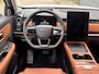 Jaecoo 7 1.5 GDI SHS-P Exclusive Black Pack, Cognac Ledere bekleding en 21 Inch velgen met 1500 KG trekgewicht, 1200 KM RANGE Navigatie, Elektrische achterklep, Luxe lederen bekleding en 7 jaar garantie Nu met 3000 euro zomervoordeel!