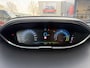 Peugeot 3008 225pk HYbrid Allure Pack (Camera - Keyless Entry - LED - 19"- Adaptieve Cruise Controle - Automatische Airco - Navigatie)