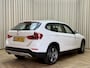 BMW X1 sDrive18i Facelift / Afn. Trekhaak / Navigatie / Cruise / Stoelverwarming / PDC / 17'' LMV