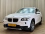 BMW X1 sDrive18i Facelift / Afn. Trekhaak / Navigatie / Cruise / Stoelverwarming / PDC / 17'' LMV