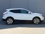 Nissan Qashqai 1.6 Connect Edition / Trekhaak (1500 KG) / 360 Graden camera / Stoelverwarming / Panoramadak / Cruise control