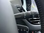 Peugeot 2008 1.2 PureTech Blue Lion | Navigatie | Panorama dak | Trekhaak | Parkeersensoren achter | Cruise control | Airco