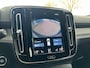 Volvo XC40 T4 Recharge R-Design | Camera | Parkeersensoren voor en achter | Stoel en stuurwielverwarming | BLIS | Adaptieve Cruise control |