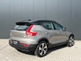 Volvo XC40 T4 Recharge R-Design | Camera | Parkeersensoren voor en achter | Stoel en stuurwielverwarming | BLIS | Adaptieve Cruise control |