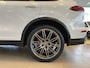 Porsche Cayenne 3.0 S E-Hybrid/NL Auto/NAP/Panoramadak/Navigatie/Parkeerassistent/Luxe Ledere Stoelen met Stoelverwarming&Elektr./Achterklep&Trekhaak Elektr./21 Inch Lmv