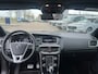Volvo V40 T3 Polar+ Sport | Panoramadak | Harman Kardon | Camera | Parkeersensoren voor en achter | Stoelverwarming |