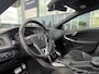 Volvo V40 T3 Polar+ Sport | Panoramadak | Harman Kardon | Camera | Parkeersensoren voor en achter | Stoelverwarming |