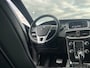 Volvo V40 T3 Polar+ Sport | Panoramadak | Harman Kardon | Camera | Parkeersensoren voor en achter | Stoelverwarming |