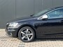Volvo V40 T3 Polar+ Sport | Panoramadak | Harman Kardon | Camera | Parkeersensoren voor en achter | Stoelverwarming |
