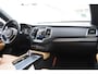 Volvo XC90 T8 455PK Recharge AWD Ultimate Bright / Luchtvering / Bowers & Wilkins / Schuif-kanteldak / 360 Camera / Head Up Display / Nappaleder met ventilatie / Massagefunctie / Gelamineerde zijruiten / 22'' Velgen / Trekhaak /  Stoelverwarming / Stuurverwarming