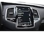 Volvo XC90 T8 455PK Recharge AWD Ultimate Bright / Luchtvering / Bowers & Wilkins / Schuif-kanteldak / 360 Camera / Head Up Display / Nappaleder met ventilatie / Massagefunctie / Gelamineerde zijruiten / 22'' Velgen / Trekhaak /  Stoelverwarming / Stuurverwarming