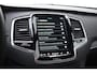 Volvo XC90 T8 455PK Recharge AWD Ultimate Bright / Luchtvering / Bowers & Wilkins / Schuif-kanteldak / 360 Camera / Head Up Display / Nappaleder met ventilatie / Massagefunctie / Gelamineerde zijruiten / 22'' Velgen / Trekhaak /  Stoelverwarming / Stuurverwarming