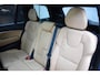 Volvo XC90 T8 455PK Recharge AWD Ultimate Bright / Luchtvering / Bowers & Wilkins / Schuif-kanteldak / 360 Camera / Head Up Display / Nappaleder met ventilatie / Massagefunctie / Gelamineerde zijruiten / 22'' Velgen / Trekhaak /  Stoelverwarming / Stuurverwarming
