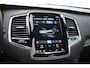 Volvo XC90 T8 455PK Recharge AWD Ultimate Bright / Luchtvering / Bowers & Wilkins / Schuif-kanteldak / 360 Camera / Head Up Display / Nappaleder met ventilatie / Massagefunctie / Gelamineerde zijruiten / 22'' Velgen / Trekhaak /  Stoelverwarming / Stuurverwarming