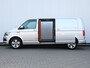 Volkswagen Transporter 2.0 TDI 204 pk L2H1 Comfortline Plus | Airco | Navigatie | Cruise control | Multi stuur | Dubbele schuifdeur | Achteruitrijcamera | PDC | Trekhaak | 17" Lm velgen | Betimmering |
