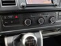 Volkswagen Transporter 2.0 TDI 204 pk L2H1 Comfortline Plus | Airco | Navigatie | Cruise control | Multi stuur | Dubbele schuifdeur | Achteruitrijcamera | PDC | Trekhaak | 17" Lm velgen | Betimmering |