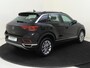 Volkswagen T-Roc 1.0 TSI Style | Parkeerassistent | Digital cockpit Pro | CarPlay | LED Plus verlichting | Adaptieve cruise control | Climate control | Parkeersensoren |