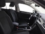 Volkswagen T-Roc 1.0 TSI Style | Parkeerassistent | Digital cockpit Pro | CarPlay | LED Plus verlichting | Adaptieve cruise control | Climate control | Parkeersensoren |