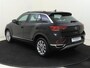 Volkswagen T-Roc 1.0 TSI Style | Parkeerassistent | Digital cockpit Pro | CarPlay | LED Plus verlichting | Adaptieve cruise control | Climate control | Parkeersensoren |
