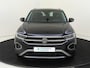 Volkswagen T-Roc 1.0 TSI Style | Parkeerassistent | Digital cockpit Pro | CarPlay | LED Plus verlichting | Adaptieve cruise control | Climate control | Parkeersensoren |