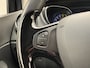 Renault Captur 0.9 TCe Expression Airco | Cruise | Trekhaak | 15" Lichtmetaal | Parkeersensoren Achter | Elek. Ramen | 15" lichtmetalen velgen | Afwijkende dakkleur | Airco