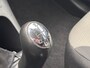 Renault Captur 0.9 TCe Expression Airco | Cruise | Trekhaak | 15" Lichtmetaal | Parkeersensoren Achter | Elek. Ramen | 15" lichtmetalen velgen | Afwijkende dakkleur | Airco