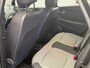 Renault Captur 0.9 TCe Expression Airco | Cruise | Trekhaak | 15" Lichtmetaal | Parkeersensoren Achter | Elek. Ramen | 15" lichtmetalen velgen | Afwijkende dakkleur | Airco