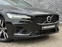 Volvo V60 2.0 T6 Recharge AWD R-Design | Long range | Achteruitrijcamera | Keyless Entry | Elektrische Achterklep | Sportstoelen | Navigatie | Apple Carplay | Android Auto | Elektrisch Verstelbare Stoel