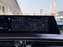 Peugeot 5008 1.2 Hybrid 145 GT | Automaat | Achteruitrijcamera | Apple carplay | Electronic climate controle | Navigatie systeem full map | Voorstoelen en stuurwiel verwarmd
