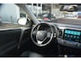 Toyota RAV4 2.0 Executive Business 4WD | Car Play | Stoelverwarming | Cruise | Elek. Stoelen | Clima | Keyless | Camera | Parkeersensoren | NL Auto!! |