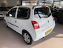 Renault Twingo 1.2-16V Collection AIRCO NW APK BJ 2011 !!!
