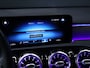 Mercedes-Benz A-klasse 180 Business Solution AMG [SCHUIFKANTELDAK, MEMORY SEATS, SFEERVERLICHTING, CRUISE CONTROL, BLUETOOTH TELEFOON, ACHTERUITRIJCAMERA, PDC V+A, NIEUWSTAAT]