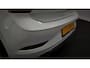 Volkswagen Polo 1.0 TSI DSG Style Nieuw Type | Navigatie | Climate Control | Parkeer sensoren | Cruise control adaptive | Lichtmetalen velgen