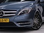 Mercedes-Benz B-klasse 180 Ambition AUTOMAAT [CRUISE CONTROL, BLUETOOTH TELEFOON, NAVIGATIE, LICHTMETALEN VELGEN, AIRCO, BI-XENON KOPLAMPEN, NIEUWSTAAT]