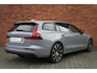 Volvo V60 T6 Plug-in hybrid AWD Core | Keyless Drive  | Electrisch Bedienbare Achterklep | 20-inch Lichtmetalen Velgen | Premium audio by Harman Kardon | Leren bekleding | Rondom zicht camera | Alarmklasse 3