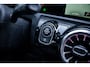 Mercedes-Benz A-klasse 200 AMG I Pano I Sfeerverl. I Org.NL I Camera I Stoelmemo I Multibeam I 1e-eig I Dealer-o.h.