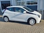 Toyota Aygo 1.0 VVT-i x-play limited - CAMERA - CARPLAY / ANDROID - AIRCO - CRUISE LIMITER