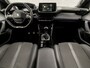 Peugeot 2008 1.2 PureTech GT Line 131Pk (VIRTUAL COCKPIT, APPLE CARPLAY, GROOT NAVI, 360 CAMERA, LEDER, STOELVERWARMING, SPORTSTOELEN, ZWART HEMEL, GETINT GLAS, NIEUWSTAAT)
