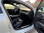 Volvo S60 2.0 B3 R-Design / Automaat / Airco / Navi / Camera / Leder Stuur-Stoel verwarming / Led / PDC / Goed Onderhouden / NAP