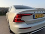 Volvo S60 2.0 B3 R-Design / Automaat / Airco / Navi / Camera / Leder Stuur-Stoel verwarming / Led / PDC / Goed Onderhouden / NAP