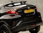 Toyota C-HR 1.8 Hybrid Dynamic Automaat (NAVIGATIE, BLACK PACK, ZWART HEMEL, CAMERA, STOELVERWARMING, SPORTSTOELEN, GETINT GLAS, ADAPTIVE CRUISE, KEYLESS, NIEUWSTAAT)
