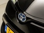 Toyota C-HR 1.8 Hybrid Dynamic Automaat (NAVIGATIE, BLACK PACK, ZWART HEMEL, CAMERA, STOELVERWARMING, SPORTSTOELEN, GETINT GLAS, ADAPTIVE CRUISE, KEYLESS, NIEUWSTAAT)