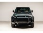 Land Rover Defender 110 P300e 110 X-Dynamic HSE | HNP € 126060,- | Caraway | Elec Trekhaak | 22'' | Body wrap Britisch Racing green