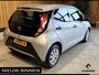 Toyota Aygo 1.0 VVT-i x-now Airco. Cruise-control. Compleet dealer onderhouden met NAP