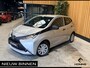 Toyota Aygo 1.0 VVT-i x-now Airco. Cruise-control. Compleet dealer onderhouden met NAP