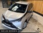 Toyota Aygo 1.0 VVT-i x-now Airco. Cruise-control. Compleet dealer onderhouden met NAP