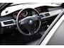 BMW 5-Serie 520i Executive Xenon - Trekhaak - Schuif-dak